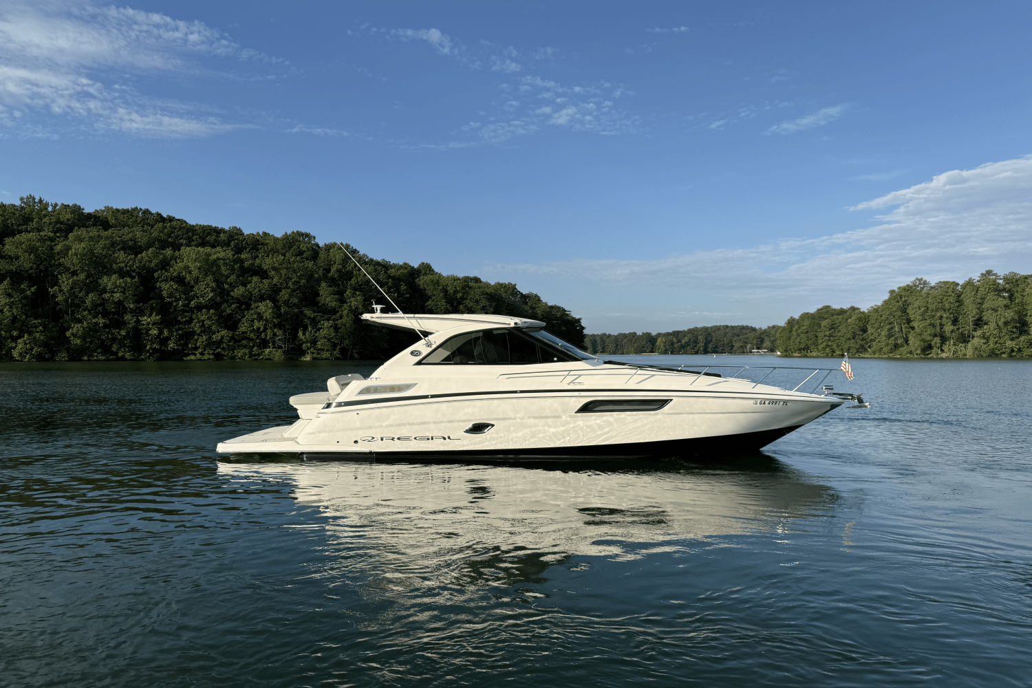 2021 Regal 35 SPORT COUPE Image Thumbnail #2
