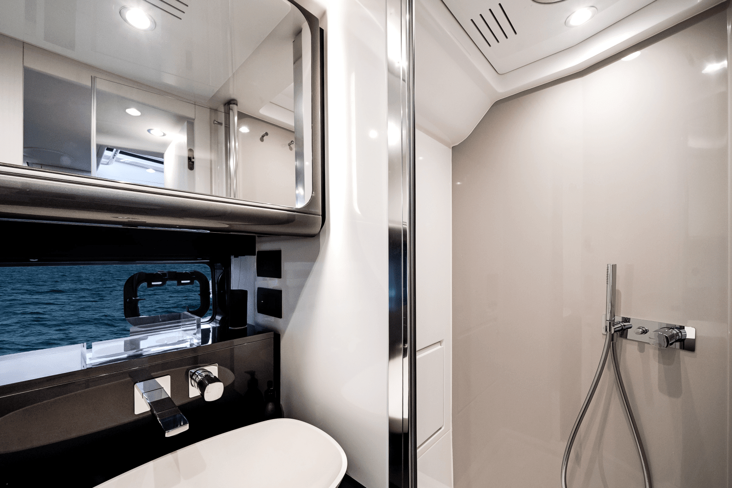 2021 Azimut Verve 47 Image Thumbnail #42