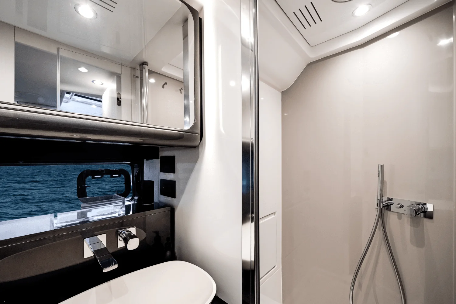 2021 Azimut Verve 47 Image Thumbnail #42