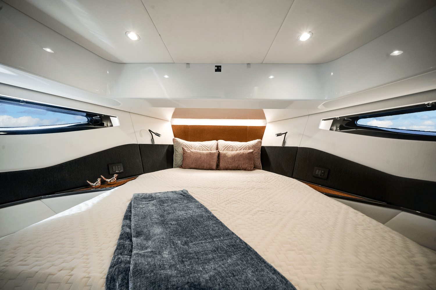 2021 Azimut Verve 47 Image Thumbnail #33