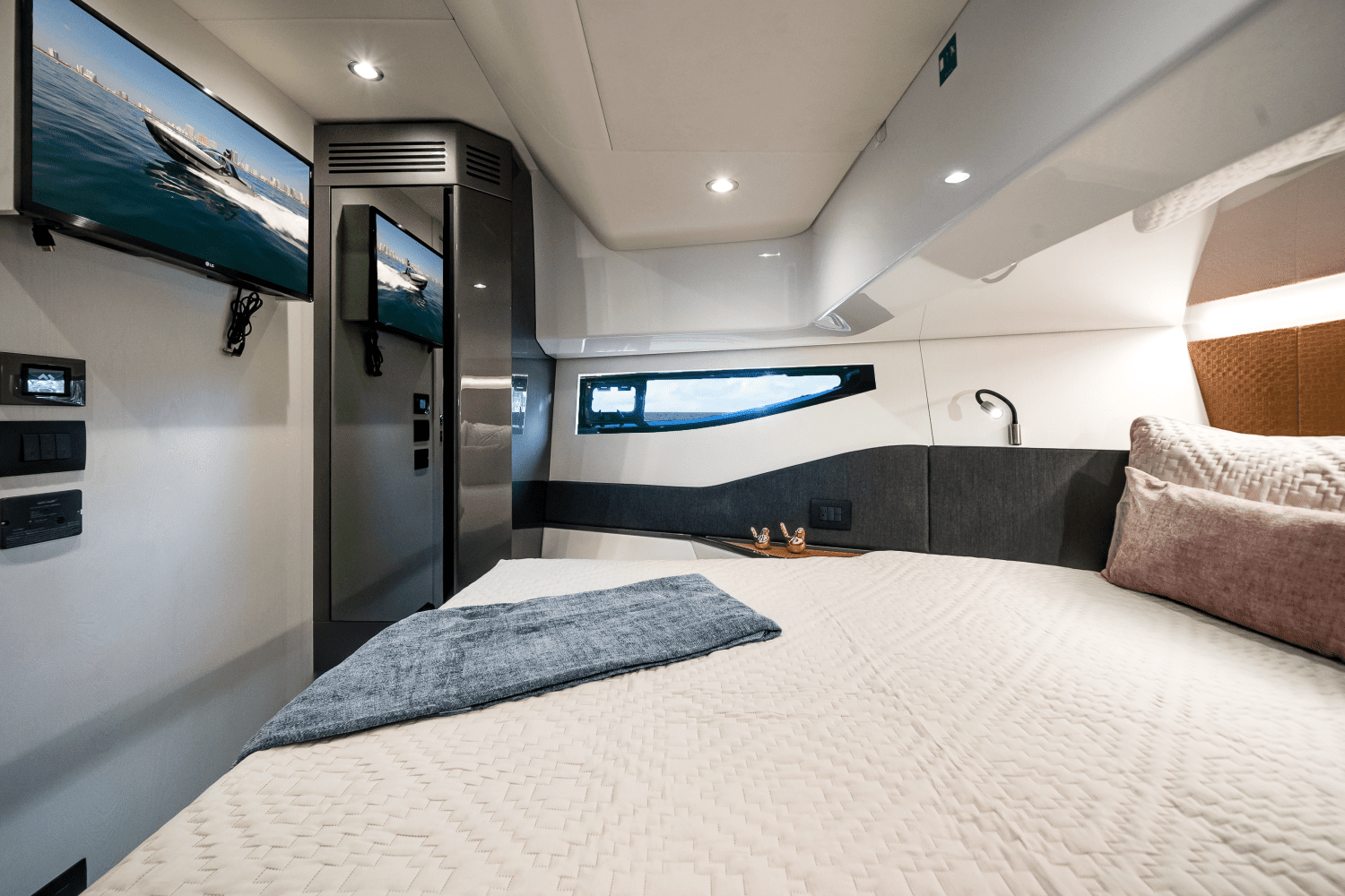 2021 Azimut Verve 47 Image Thumbnail #34