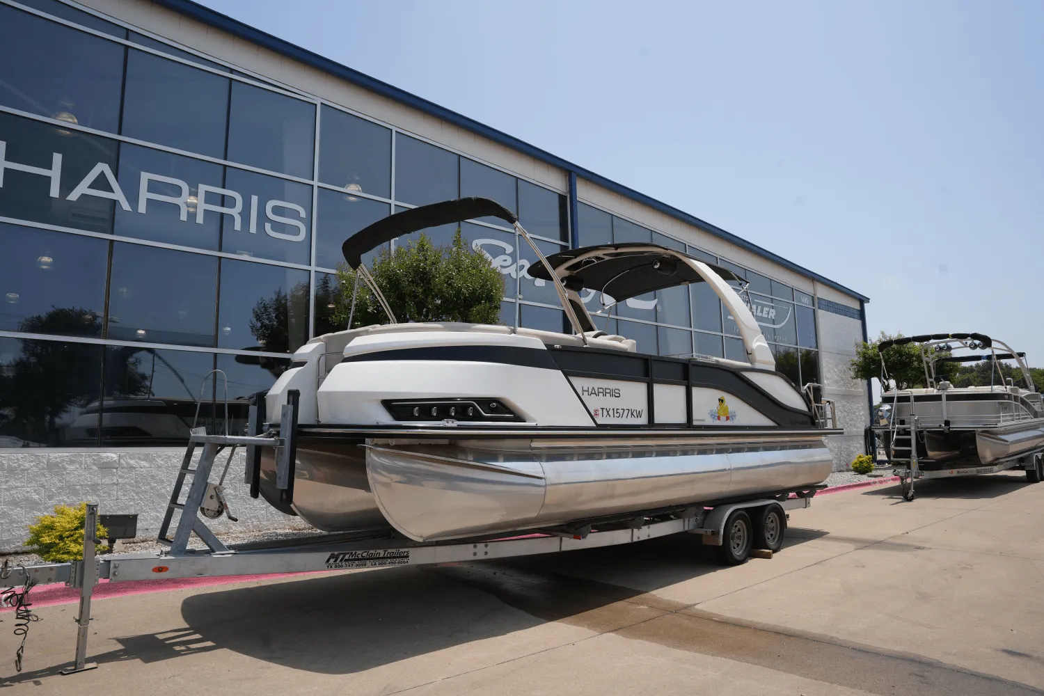 2023 Harris 250 GRAND MARINER Image Thumbnail #1
