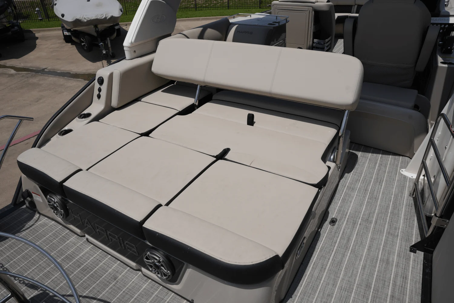 2023 Harris 250 GRAND MARINER Image Thumbnail #22