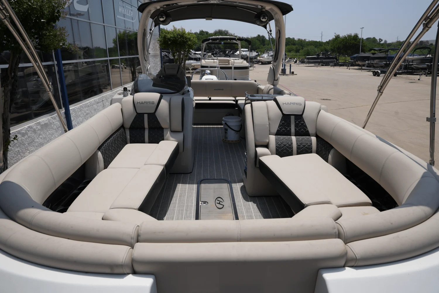 2023 Harris 250 GRAND MARINER Image Thumbnail #7