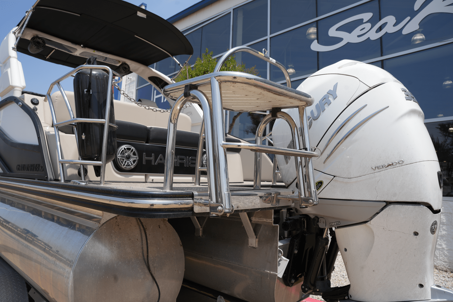 2023 Harris 250 GRAND MARINER Image Thumbnail #4