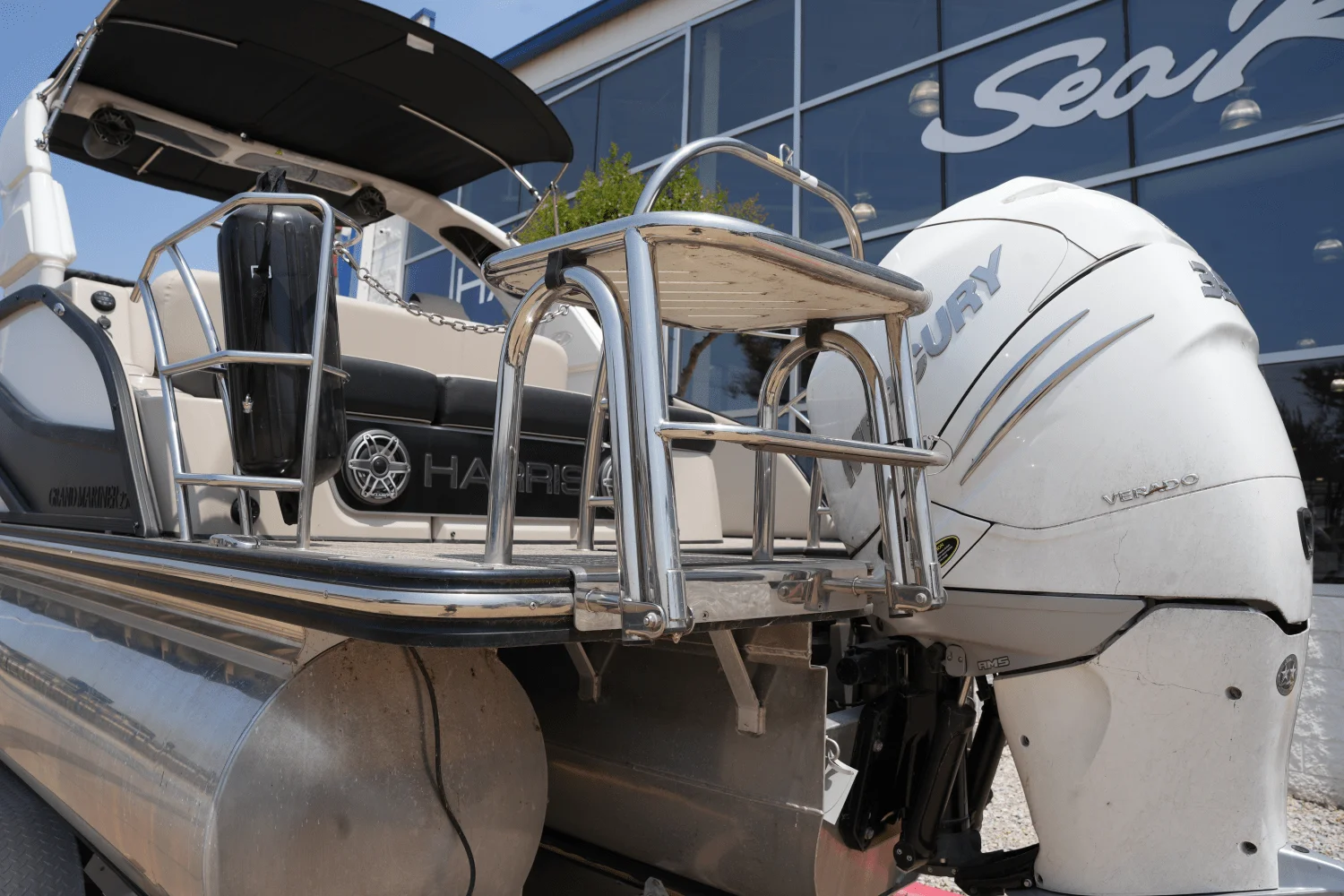 2023 Harris 250 GRAND MARINER Image Thumbnail #4