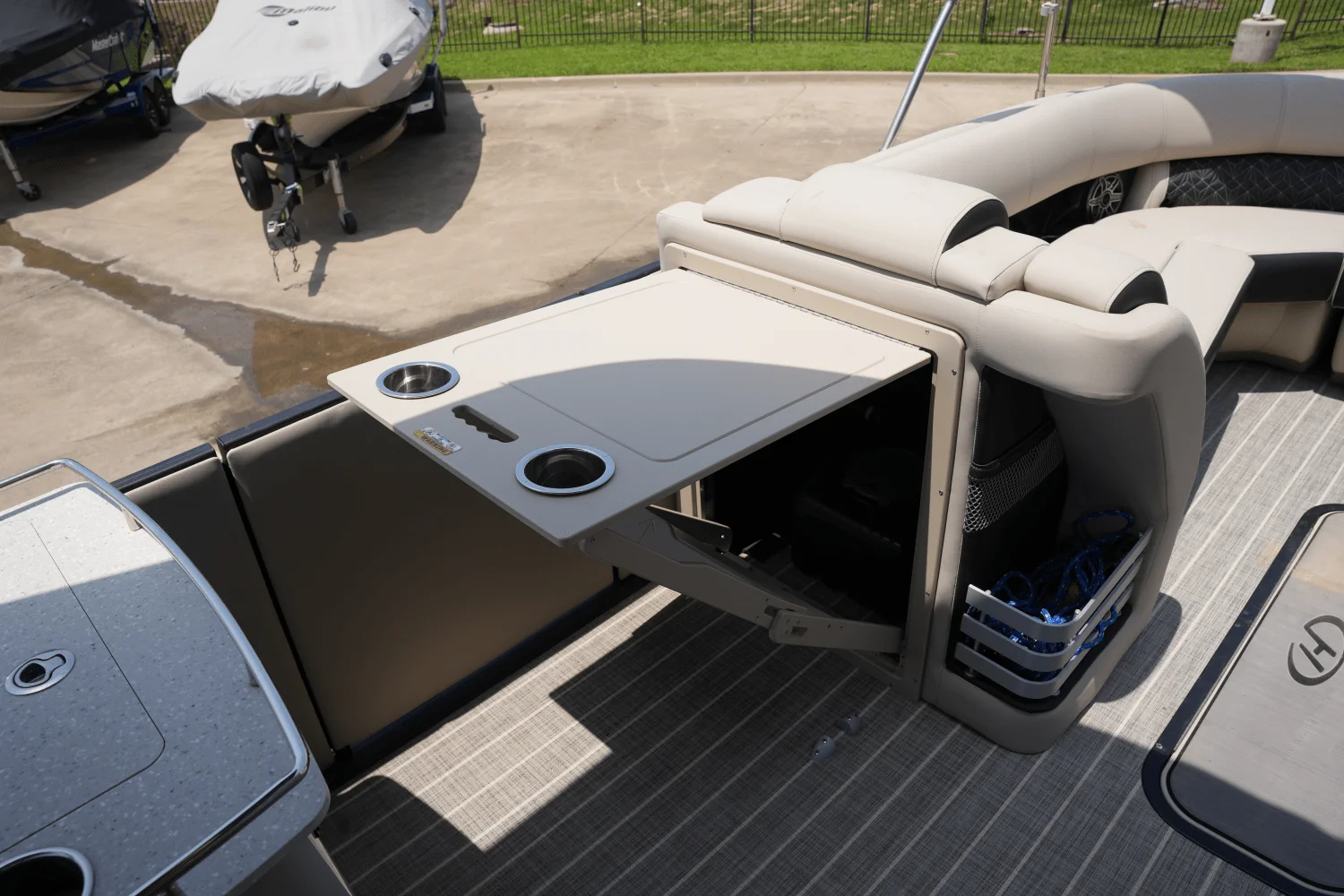 2023 Harris 250 GRAND MARINER Image Thumbnail #11