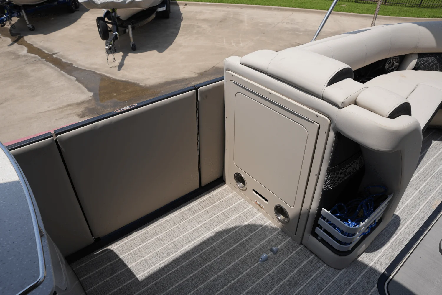 2023 Harris 250 GRAND MARINER Image Thumbnail #10