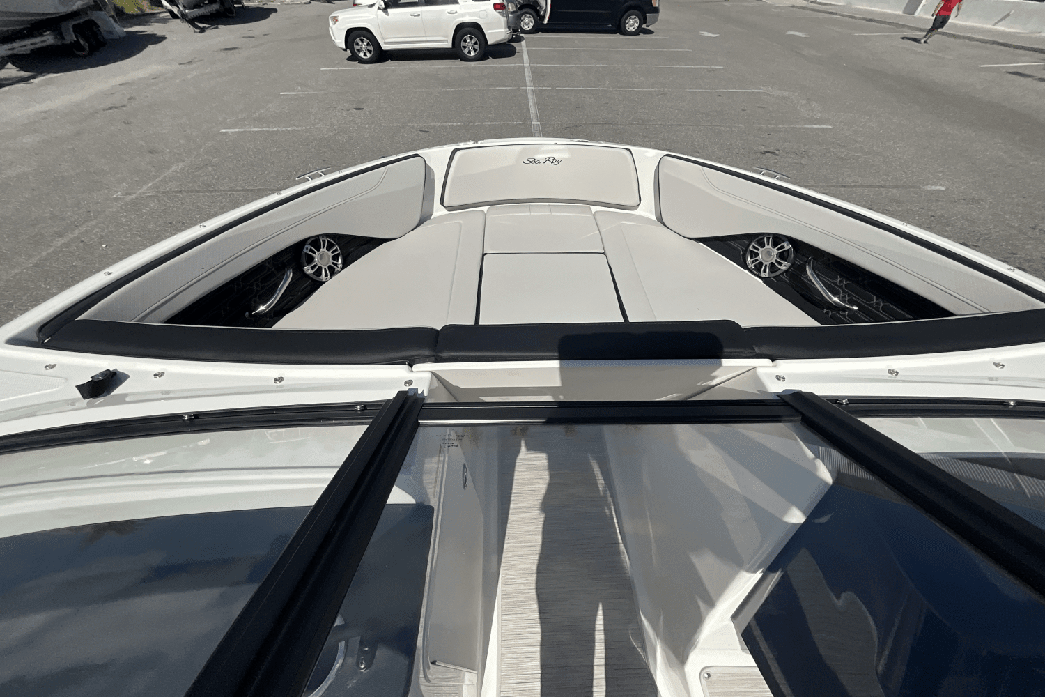2025 Sea Ray SPX 190 Outboard Image Thumbnail #39