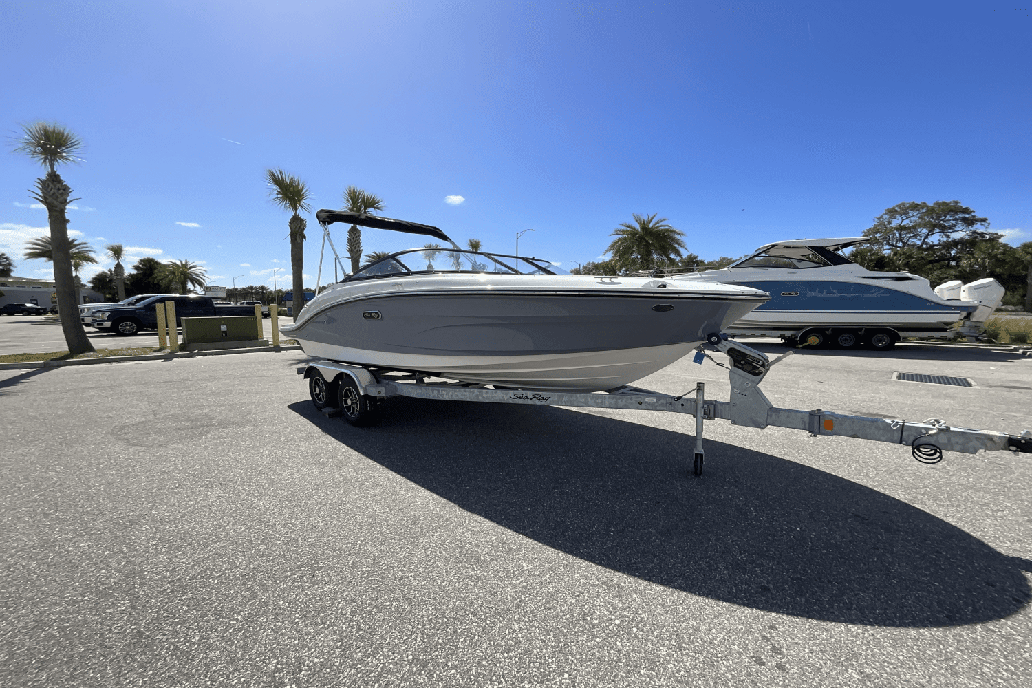 2025 Sea Ray SPX 190 Outboard Image Thumbnail #21