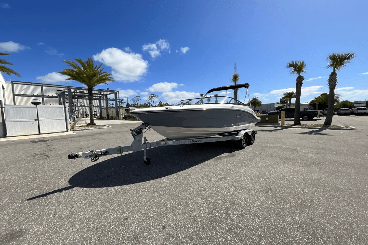 2025 Sea Ray SPX 190 Outboard Image Thumbnail #6