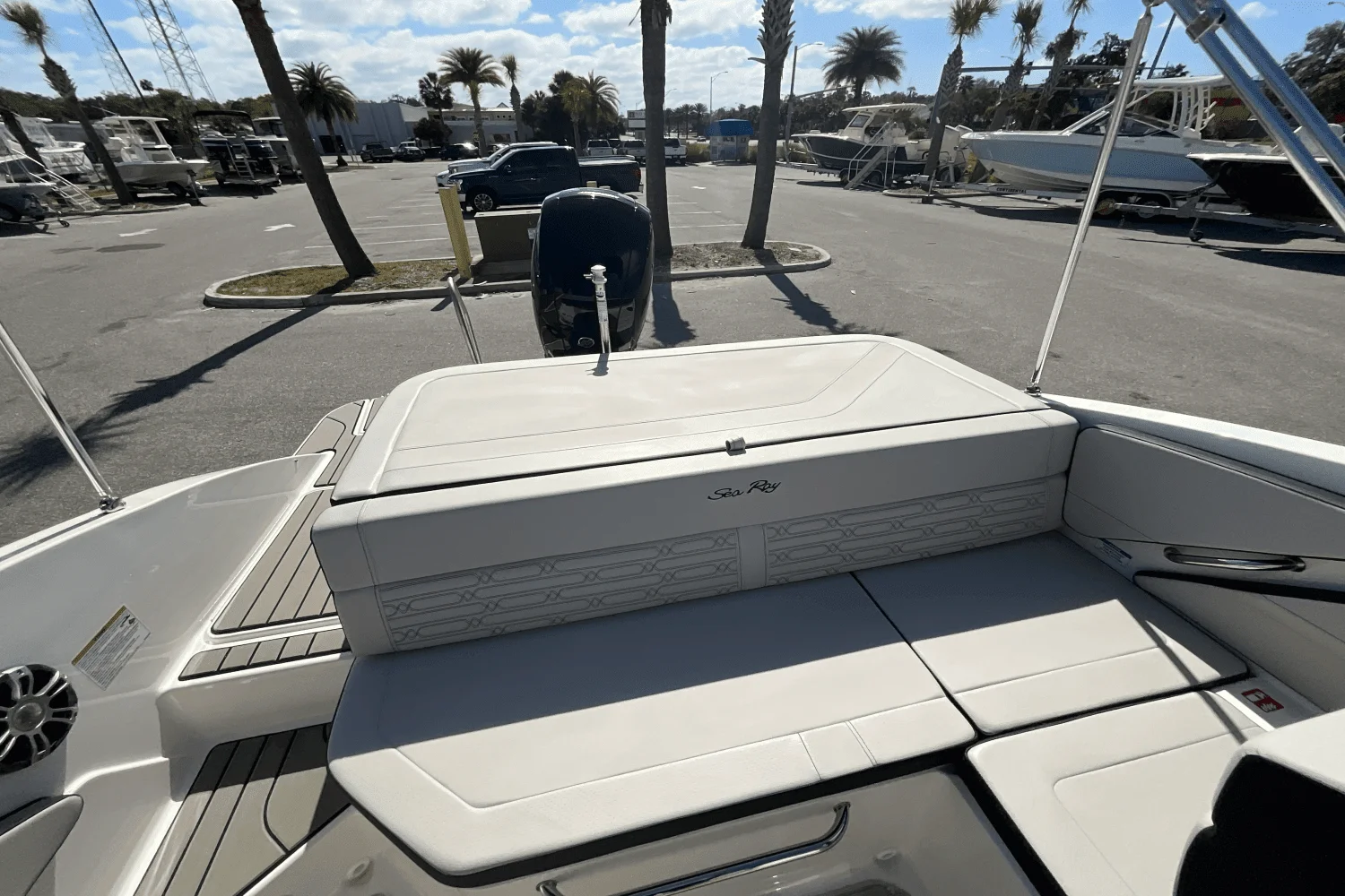 2025 Sea Ray SPX 190 Outboard Image Thumbnail #26