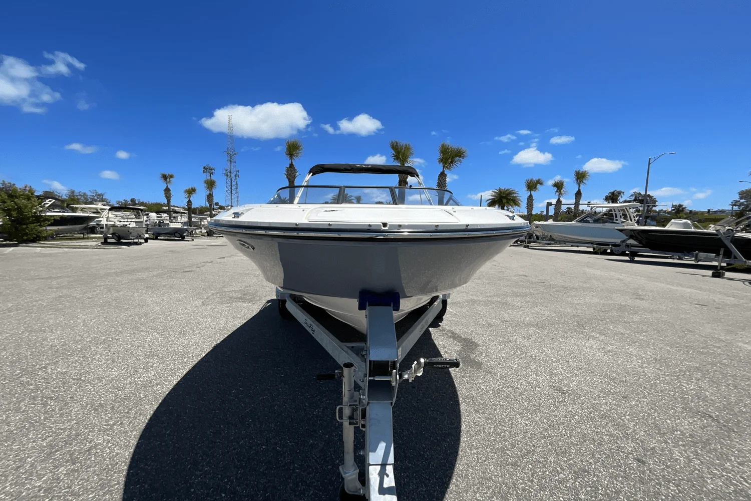 2025 Sea Ray SPX 190 Outboard Image Thumbnail #2