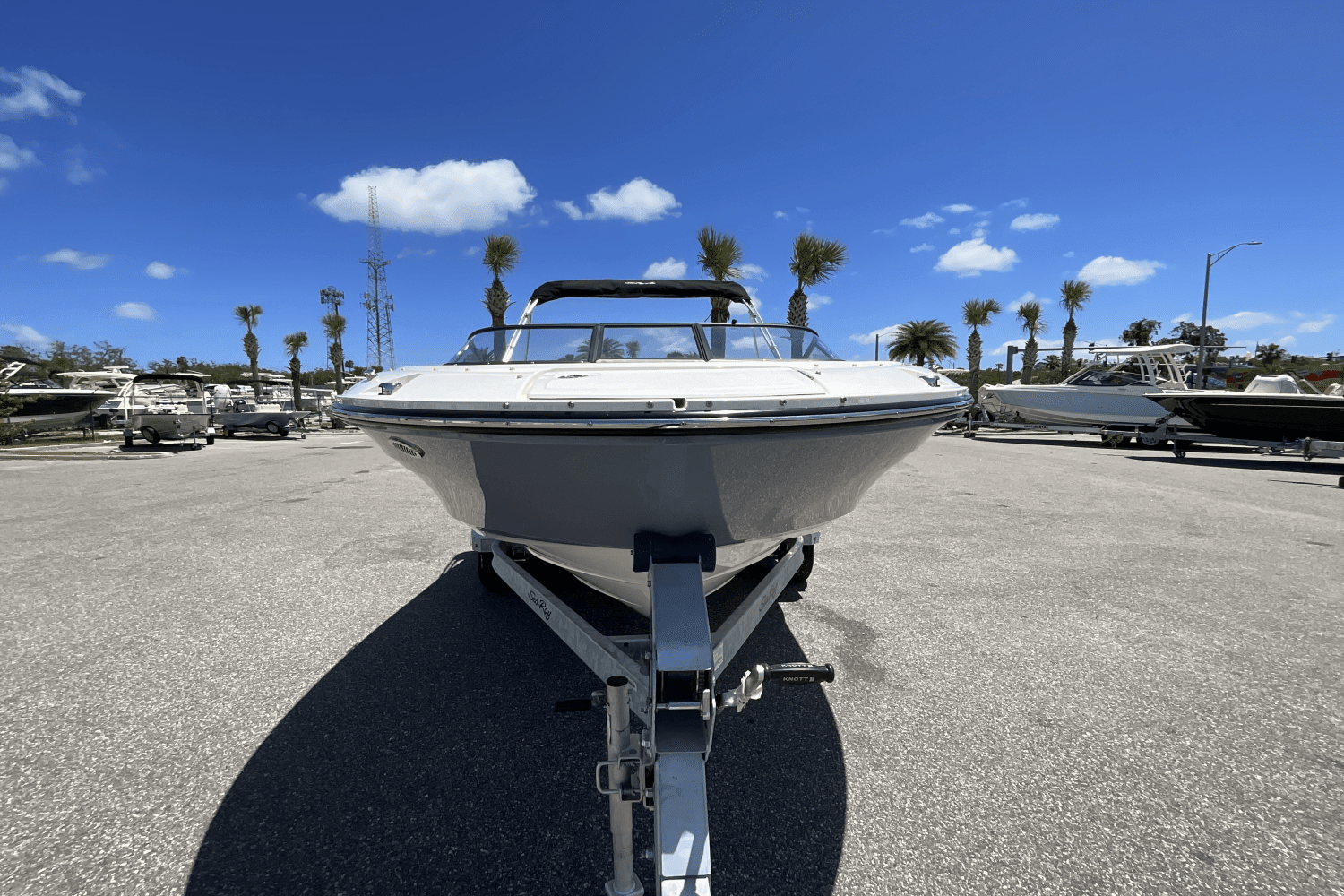 2025 Sea Ray SPX 190 Outboard Image Thumbnail #11