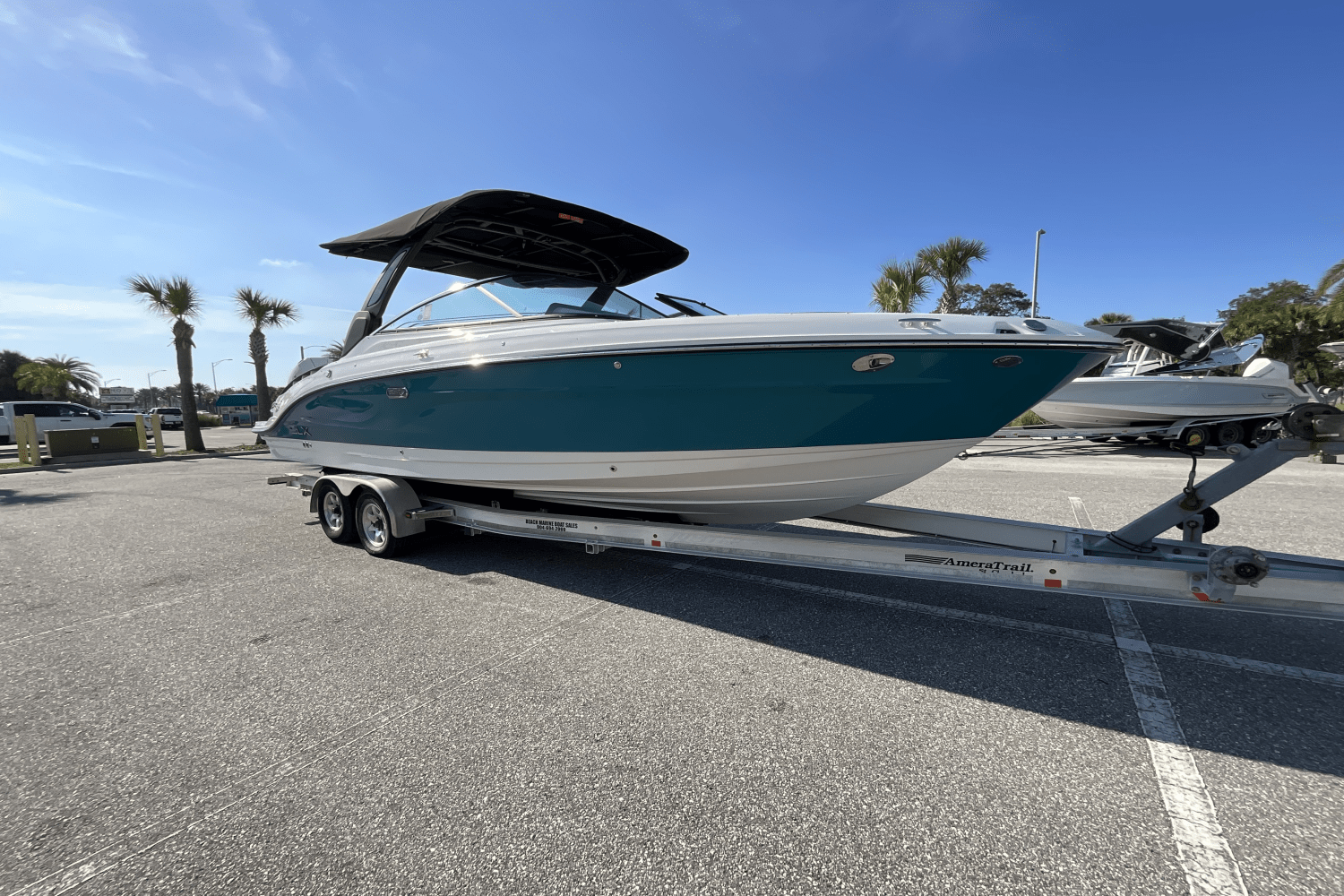 2025 Sea Ray SLX 280 Image Thumbnail #9