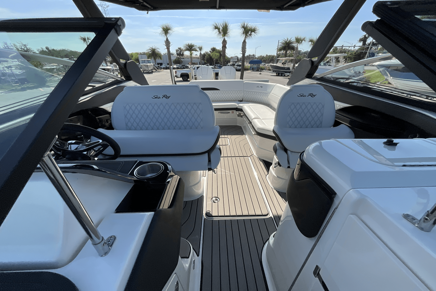 2025 Sea Ray SLX 280 Image Thumbnail #17