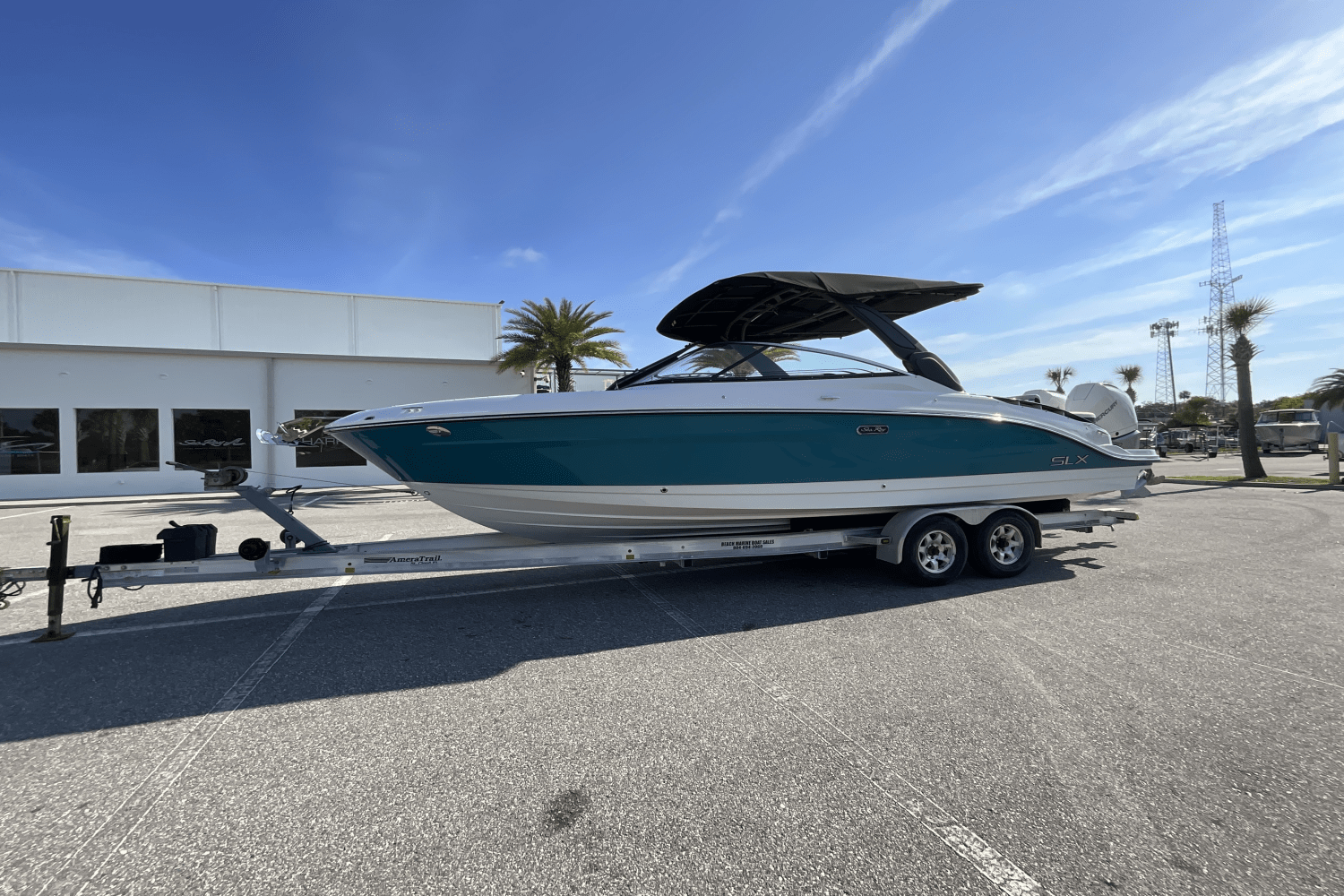 2025 Sea Ray SLX 280 Image Thumbnail #6