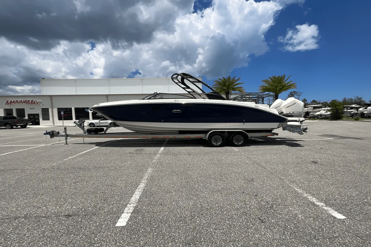 2026 Sea Ray SDX 290 Outboard Image Thumbnail #6