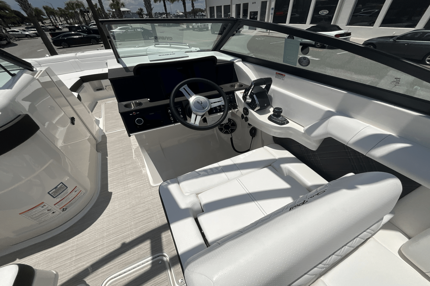 2026 Sea Ray SDX 290 Outboard Image Thumbnail #32