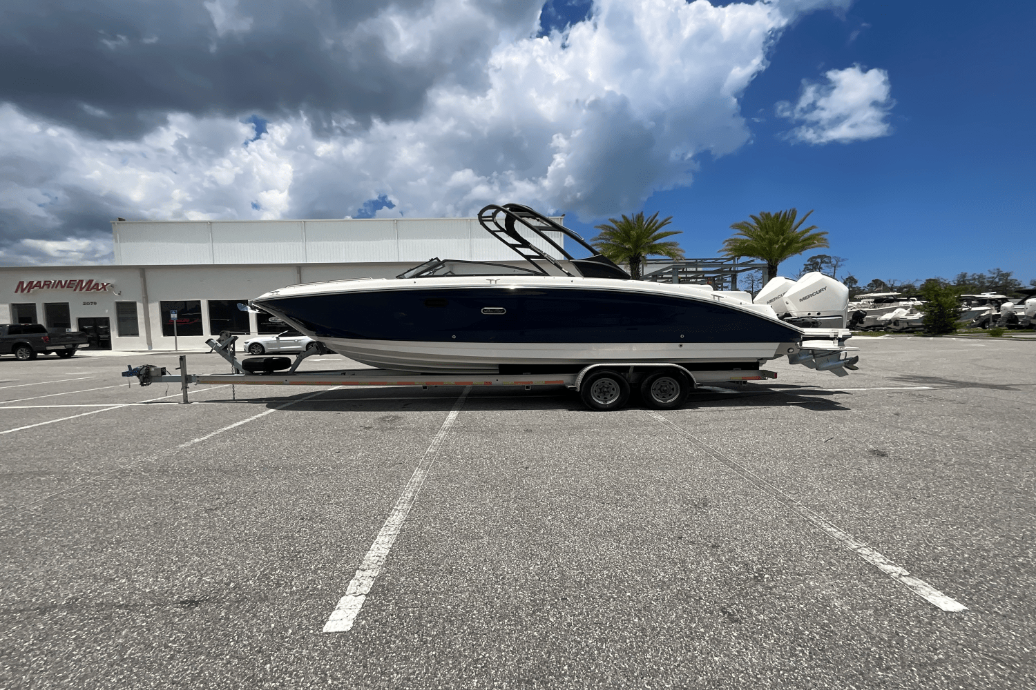 2026 Sea Ray SDX 290 Outboard Image Thumbnail #6