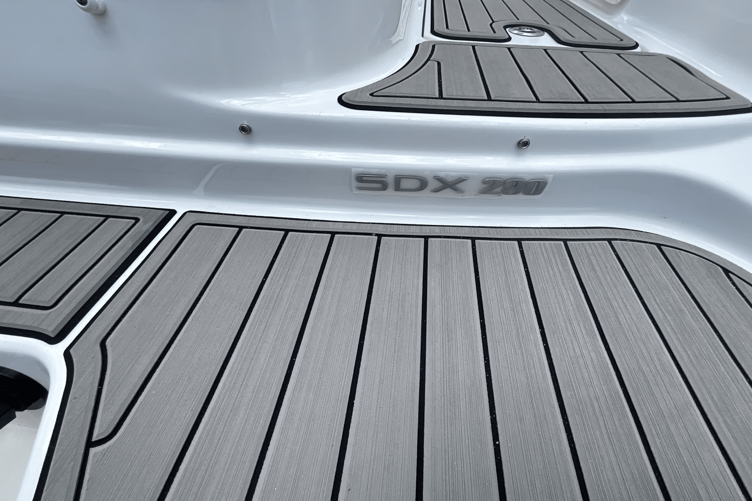 2026 Sea Ray SDX 290 Outboard Image Thumbnail #20