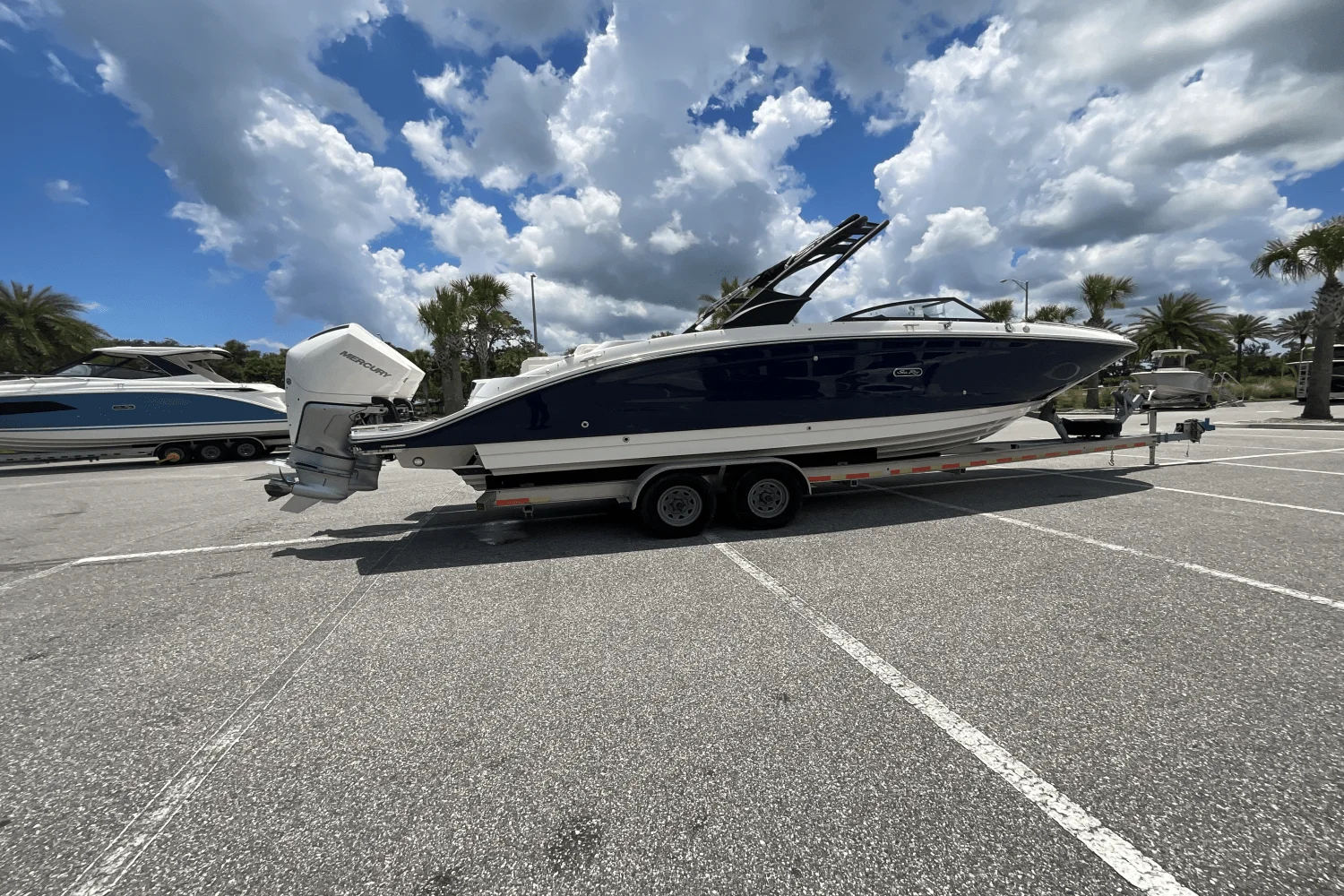 2026 Sea Ray SDX 290 Outboard Image Thumbnail #2