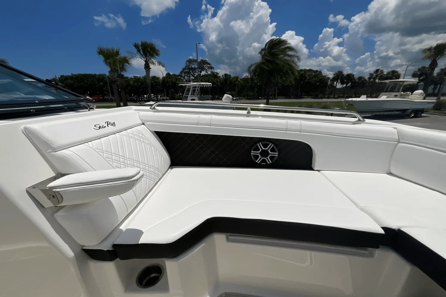 2026 Sea Ray SDX 290 Outboard Image Thumbnail #29