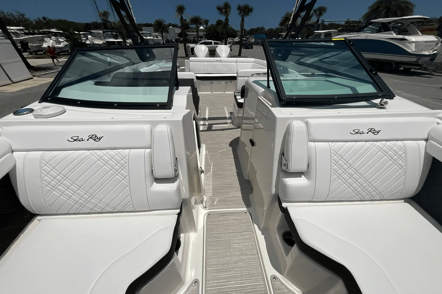 2026 Sea Ray SDX 290 Outboard Image Thumbnail #25