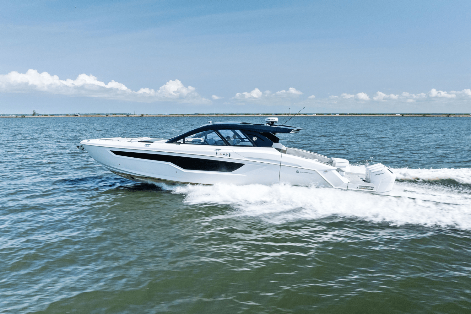 2025 Cruisers Yachts 50 GLS Outboard Image Thumbnail #23