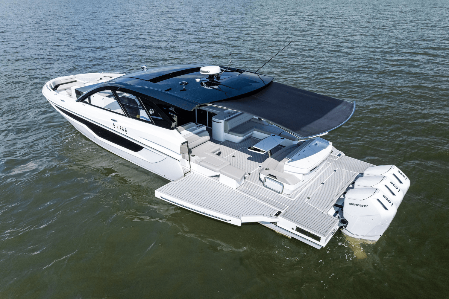 2025 Cruisers Yachts 50 GLS Outboard Image Thumbnail #14