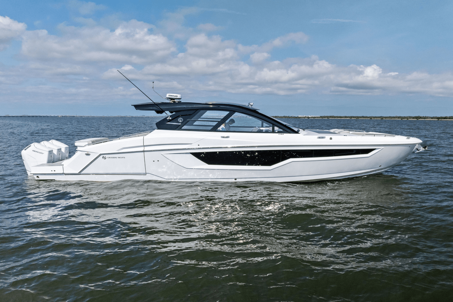 2025 Cruisers Yachts 50 GLS Outboard