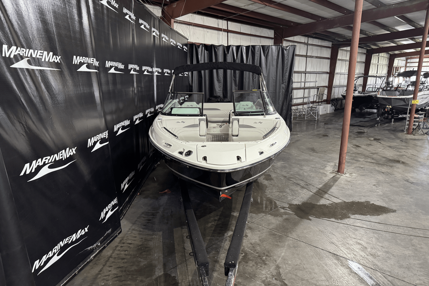 2025 Sea Ray SLX 260 Image Thumbnail #1