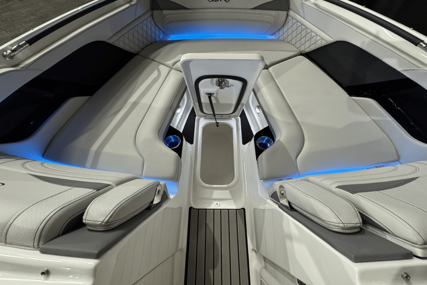 2025 Sea Ray SLX 260 Image Thumbnail #41