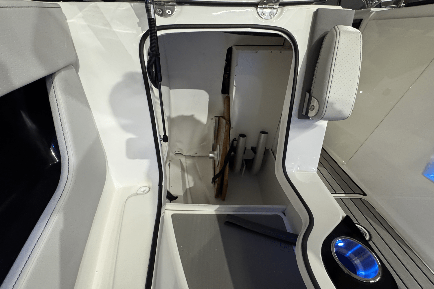 2025 Sea Ray SLX 260 Image Thumbnail #46