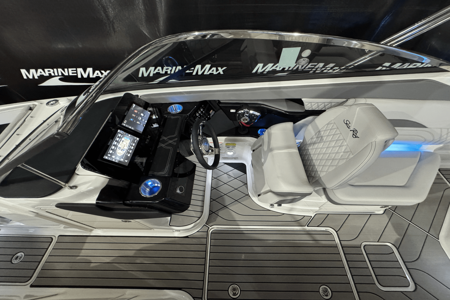 2025 Sea Ray SLX 260 Image Thumbnail #32
