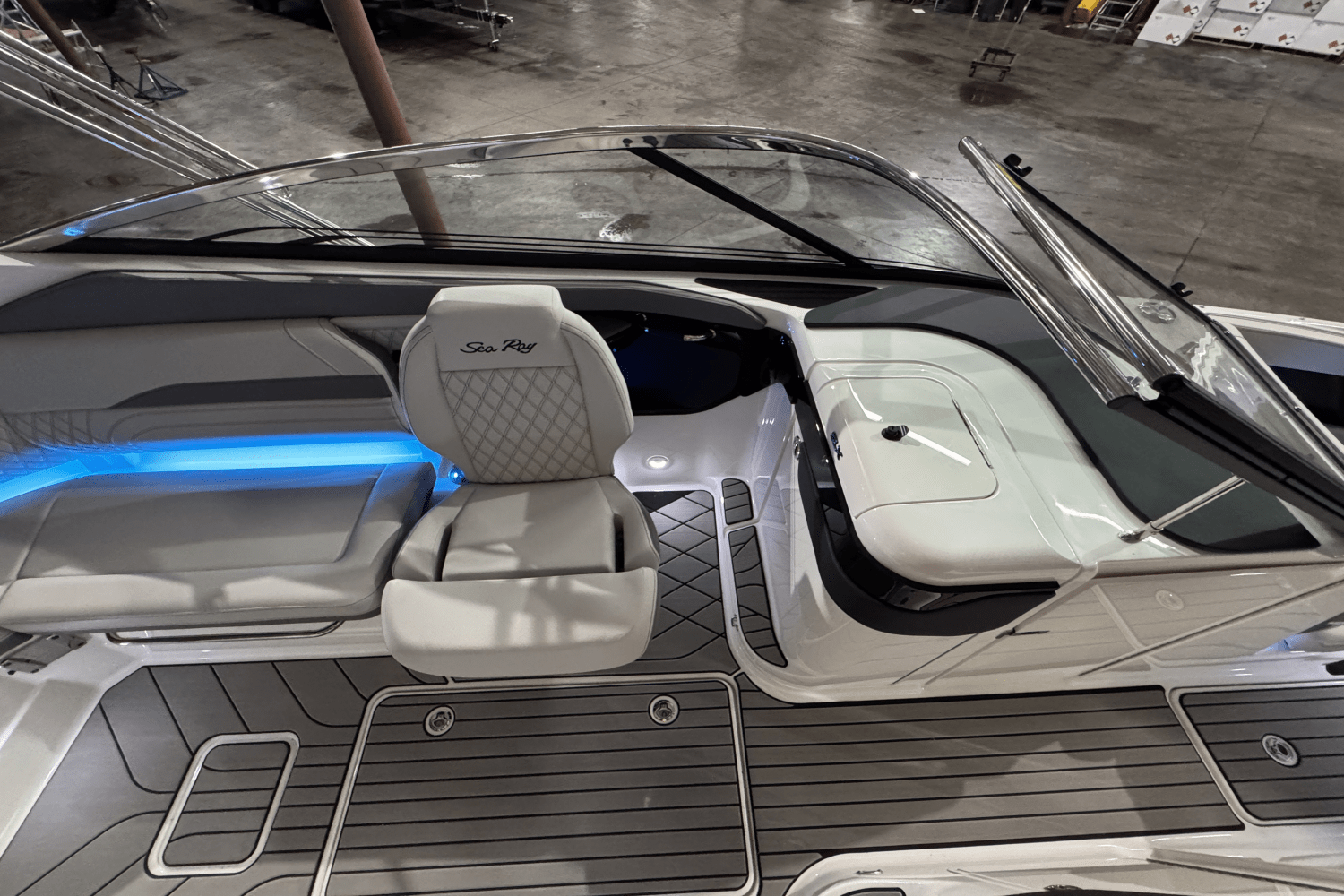 2025 Sea Ray SLX 260 Image Thumbnail #26