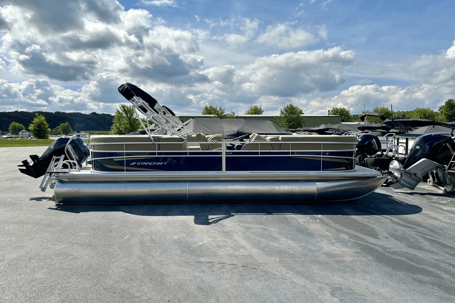 2025 Starcraft LX 22 R Image Thumbnail #3