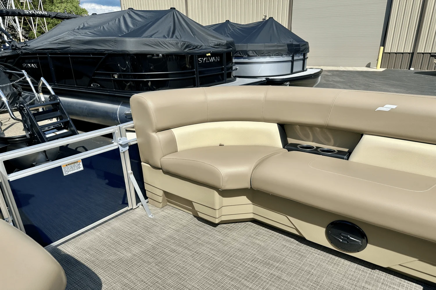 2025 Starcraft LX 22 R Image Thumbnail #9