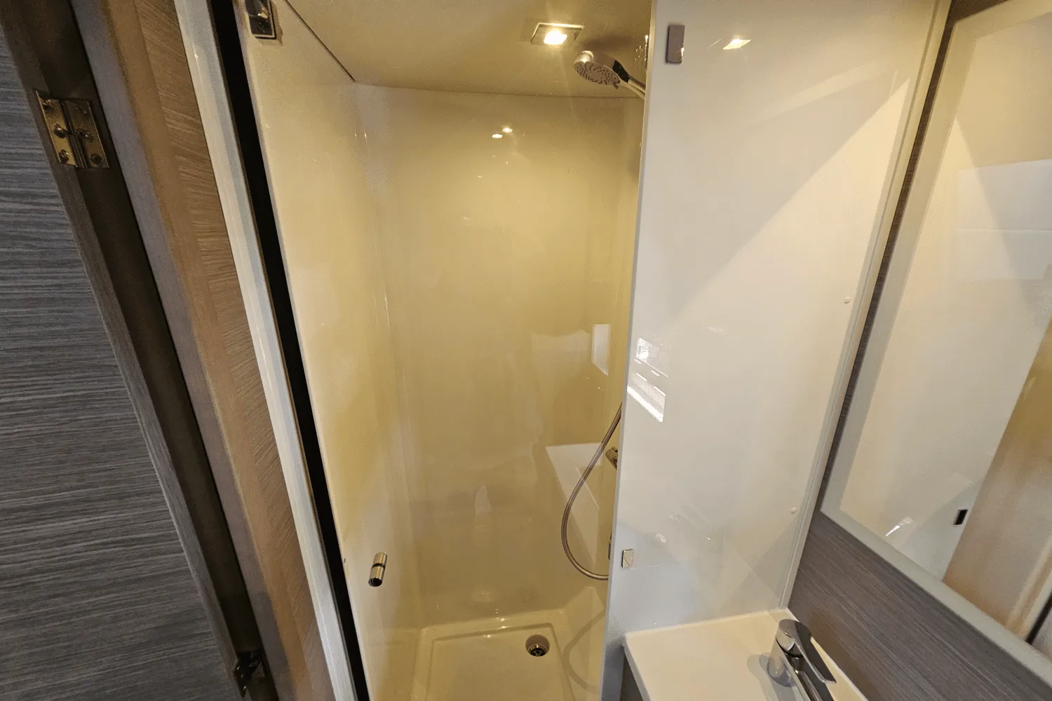 2023 Fountaine Pajot MY 6 Image Thumbnail #98