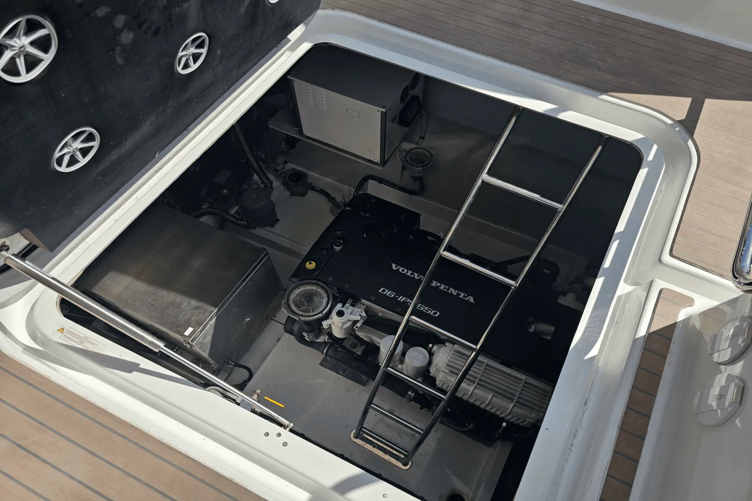 2023 Fountaine Pajot MY 6 Image Thumbnail #28