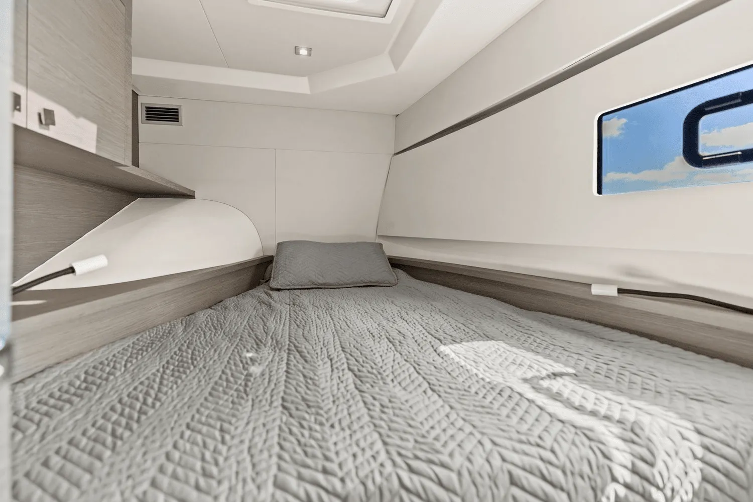 2022 Fountaine Pajot MY 4.S Image Thumbnail #24