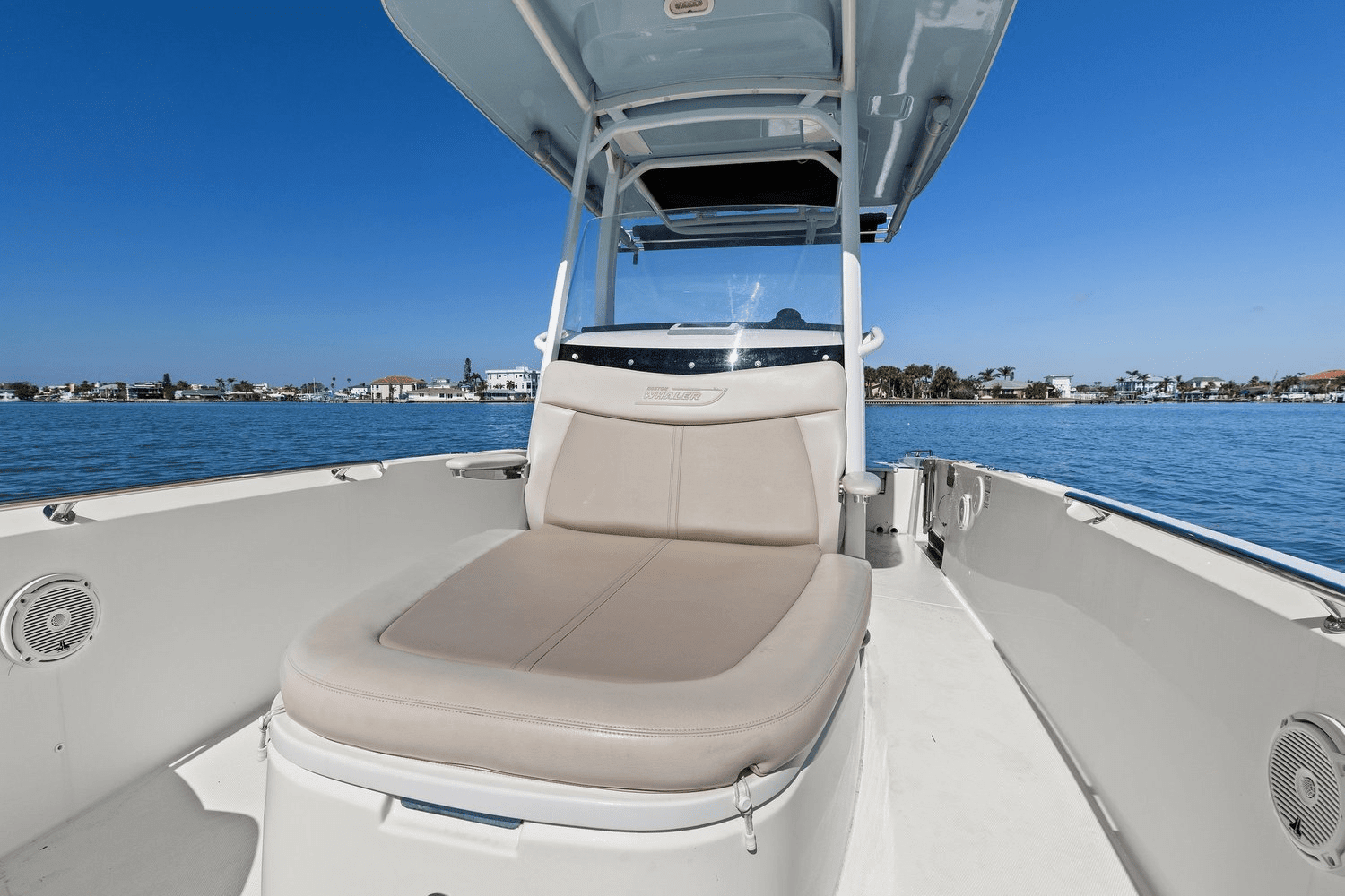 2020 Boston Whaler 270 DAUNTLESS Image Thumbnail #21