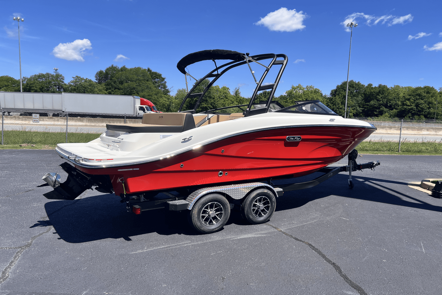 2025 Sea Ray SPX 210 Image Thumbnail #5
