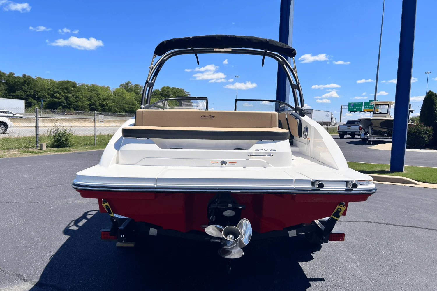 2025 Sea Ray SPX 210 Image Thumbnail #4