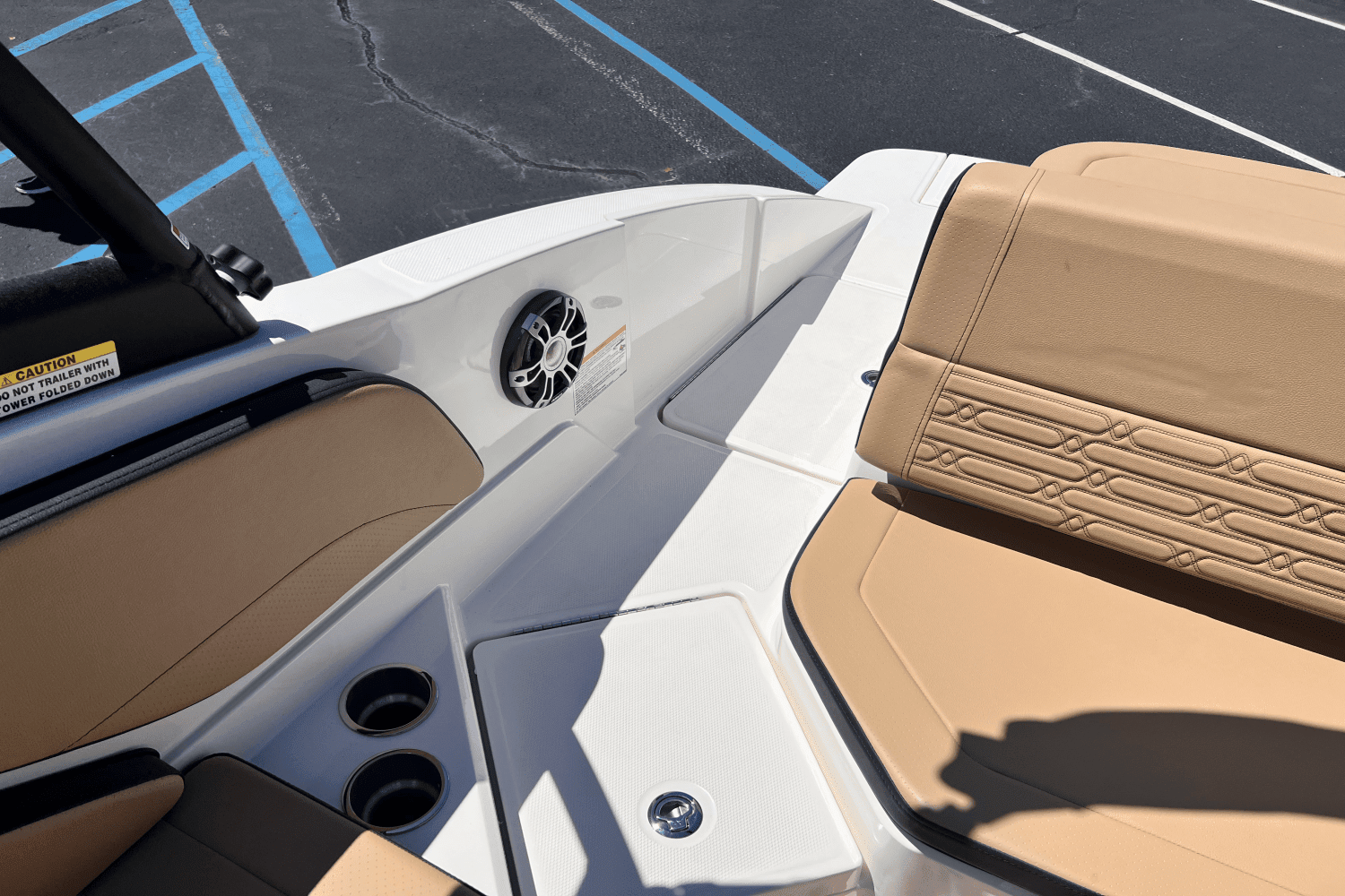 2025 Sea Ray SPX 210 Image Thumbnail #18