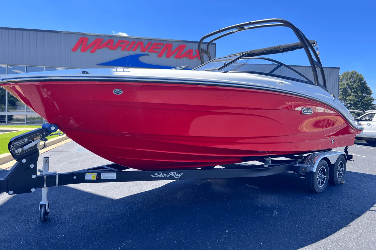 2025 Sea Ray SPX 210 Image Thumbnail #2