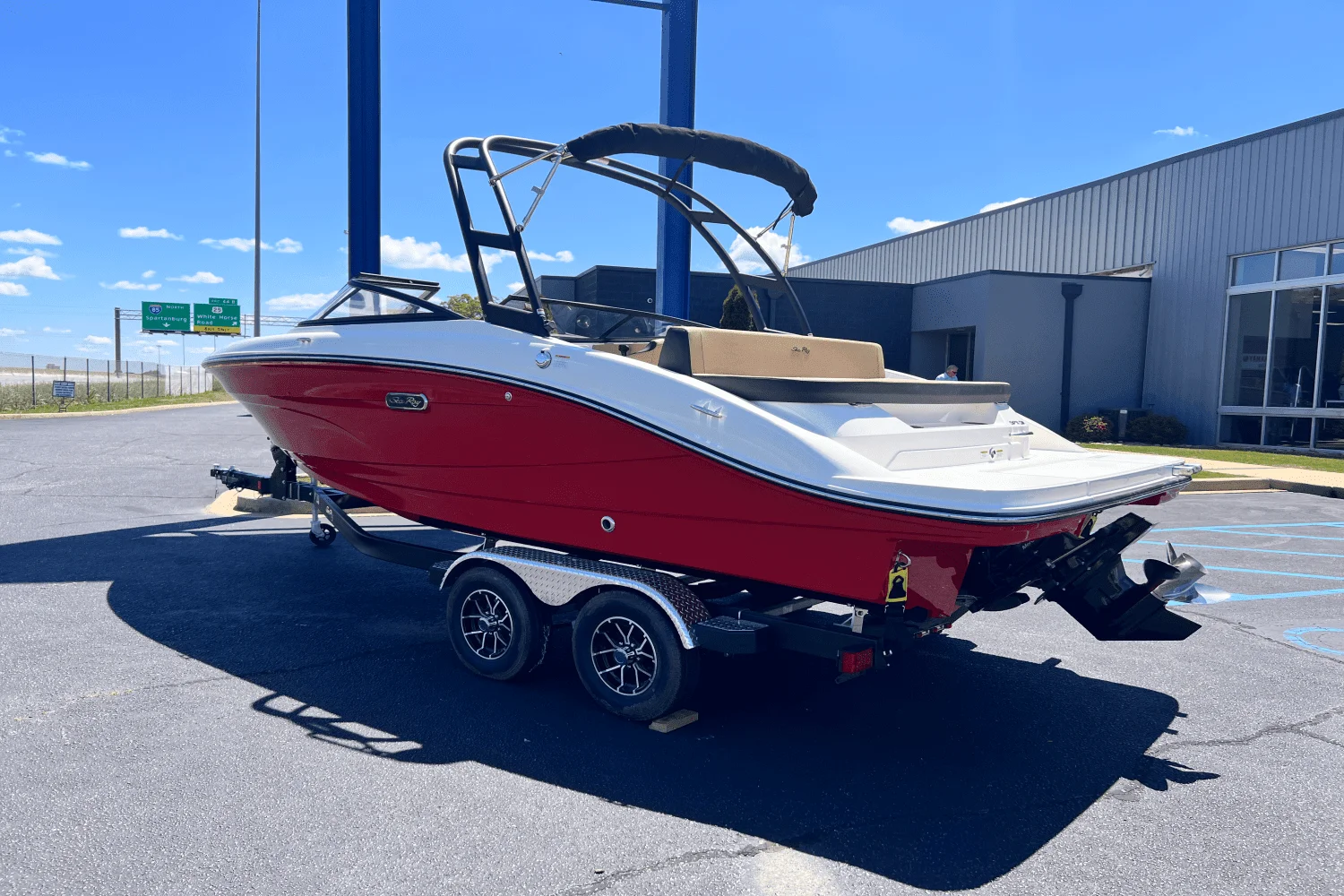 2025 Sea Ray SPX 210 Image Thumbnail #3