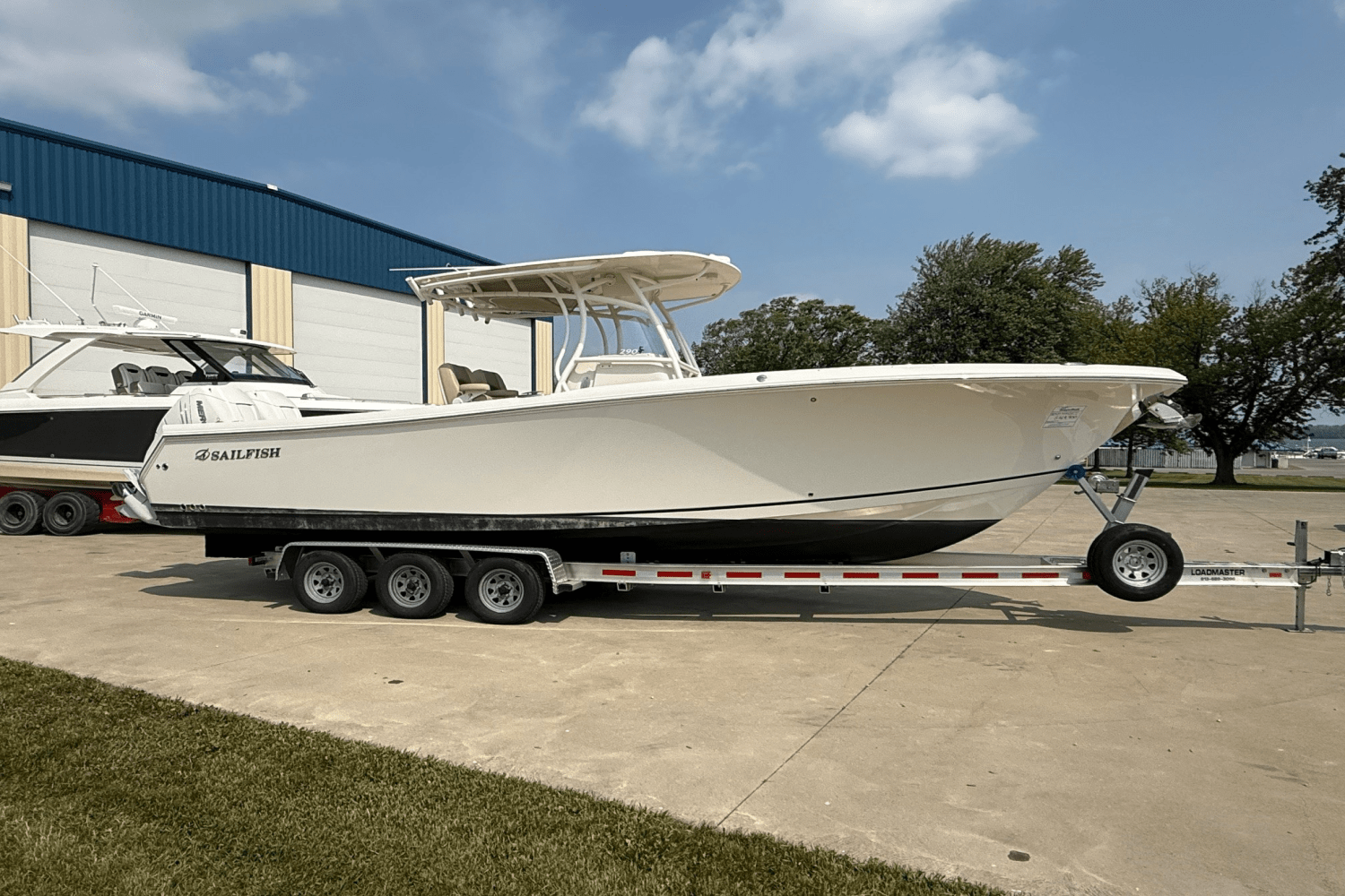 2018 Sailfish 290 CC Image Thumbnail #1