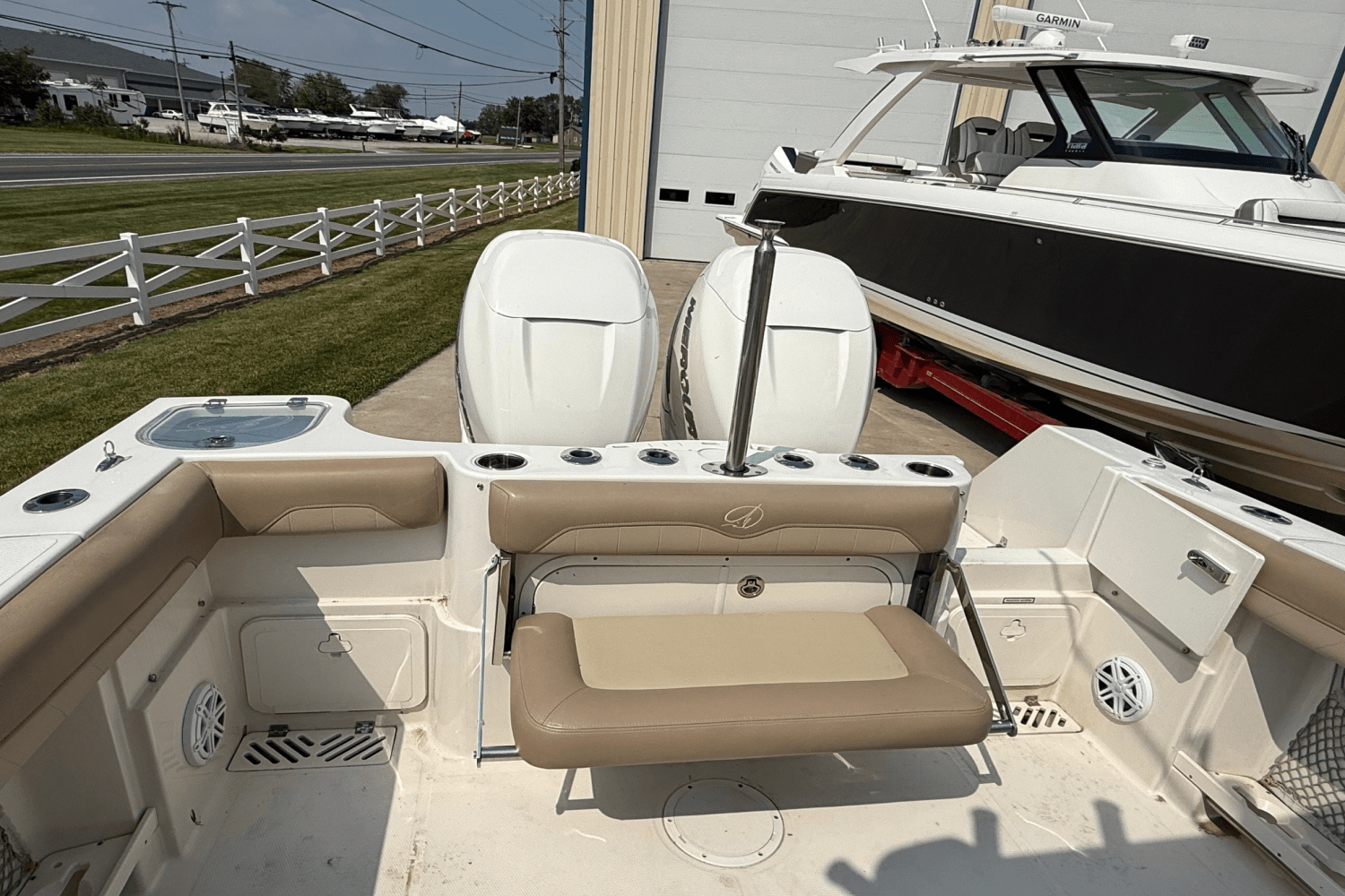 2018 Sailfish 290 CC Image Thumbnail #9