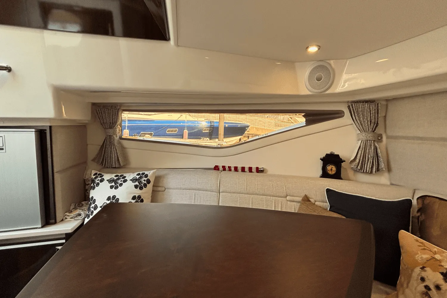 2023 Sea Ray 320 SUNDANCER OUTBOARD Image Thumbnail #58